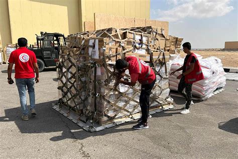 17 Truk Bantuan Memasuki Gaza Melalui Mesir