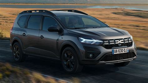 Dacia Jogger Gains Full Hybrid Tech And A 900km Range | Carscoops