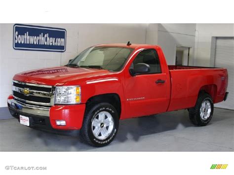 2007 Victory Red Chevrolet Silverado 1500 Lt Z71 Regular Cab 4x4