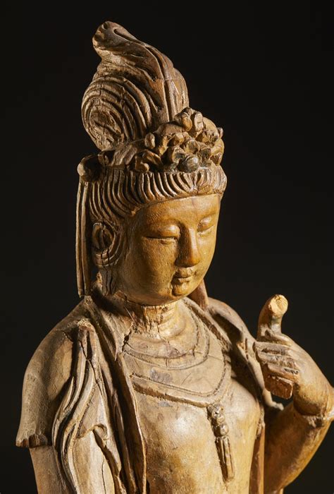 Arte Cinese Scultura In Legno Raffigurante Guanyin Cina Dinastia Qing Xix Secolo Asta Asta