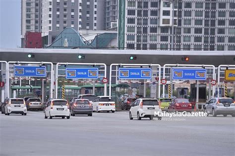 Daily Life Lebuhraya Sesak Warga Kota Pulang Ke Kuala Lumpur