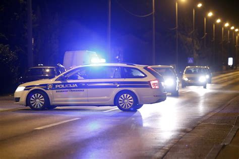 Slobodna Dalmacija Mladi Voza Skrivio Prometnu Nesre U U Kojoj