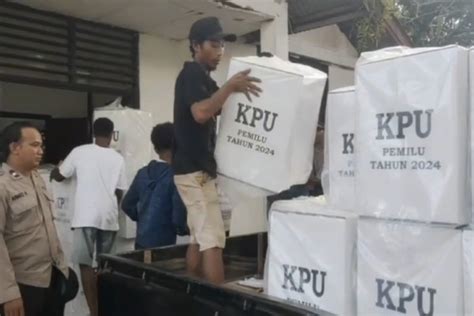 Pemkab Yapen Alokasikan Rp Miliar Dana Hibah Untuk Pilkada