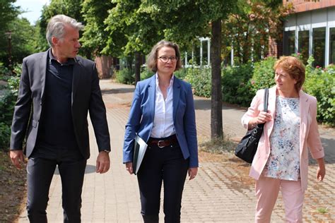 Land Nrw F Rdert Sekundarschulneubau