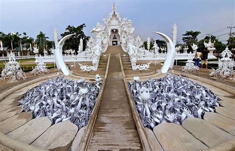 This Majestic White Temple In Thailand Looks Like A Fairytale Demilked