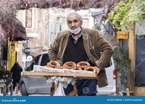 Turkish Vendor Sells Bagels Istanbul On The Bosphorus Editorial Photo