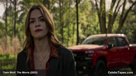 Shelley Hennig Is Nude Showing Her Butt Crystal Reed Nude Butt