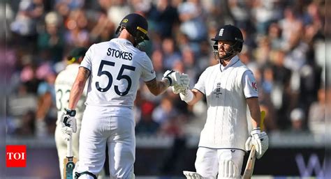 Nd Ashes Test Ben Duckett Ben Stokes Keep England Alive In Chase