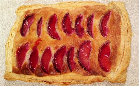 Veggie Londoner Plum Frangipane Puff Pastry Tart