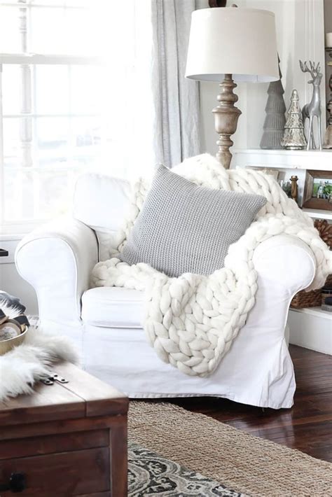 5 Ways To Style Throw Blankets In Your Home In 2020 Home Decor Winter Home Decor Room