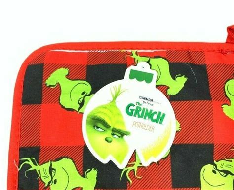 Dr Seuss The Grinch Plaid Kitchen Pot Holders By Illumination Aprons