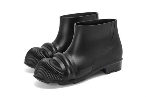 La nueva bota de LOEWE es el calzado definitivo para la temporada de ...