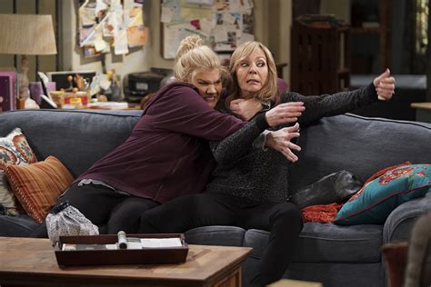 The 'Mom' Cast Reflects on Their Favorite Moments Ahead of Series Finale