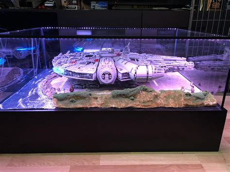 Millenium Falcon Coffee Table Diorama Rlego