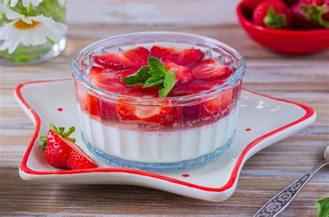 Panna Cotta Z Truskawkami