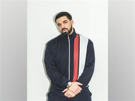 Drake Breaks Silence On Astroworld Tragedy Says His Heart Is Broken