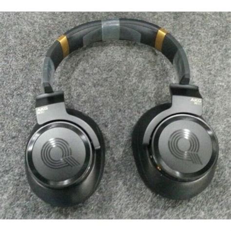 Akg N90q Reference Class Auto Calibrating Noise Cancelling Headphones Black For Sale Online Ebay