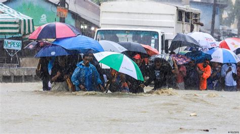 Watu Wanne Wafariki Kufuatia Maporomoko Ya Udongo Kenya Dw