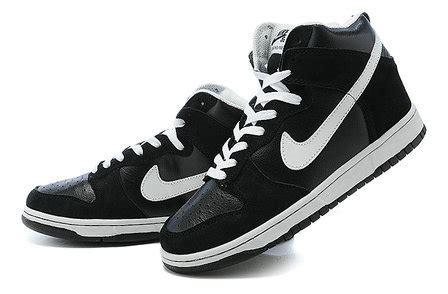 High Tops Nike SB Dunk : School Boys Nike Dunks SB Black White Sneakers ...