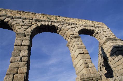 Roman Aqueduct Segovia Spain License Image 70160835 Lookphotos