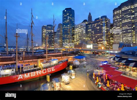 Quartier Historique De South Street Seaport Banque De Photographies Et