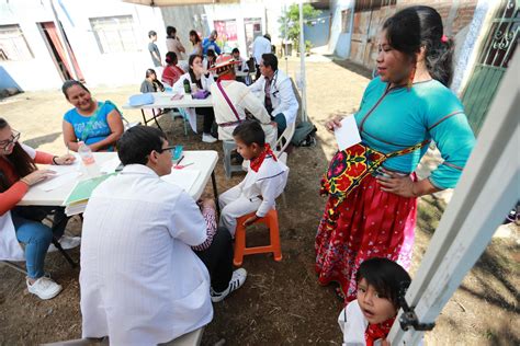 Ofrecen servicios médicos a miembros de comunidad la wixárika que viven