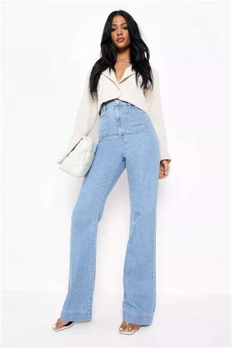 The Best Flare Jeans Outfit Ideas Youll Obsess Over