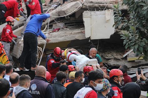 Fotogaler A Terremoto En Turqu A Deja Al Menos Muertos Energ A Hoy