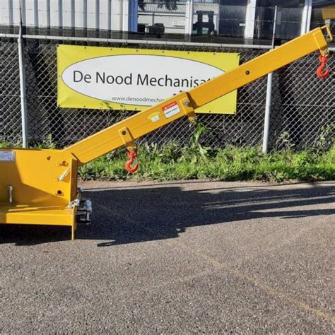 HEFTRUCK VERREIKER SHOVEL HIJS JIP LASTARM VERSTELBARE 3 EN 5 TON De