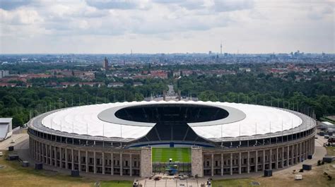 Europameisterschaft EM Spielort Berlin Olympiastadion Im Check