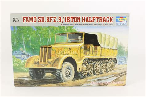 Trumpeter 07203TM SdKfz 9 FAMO German 18ton Half Track