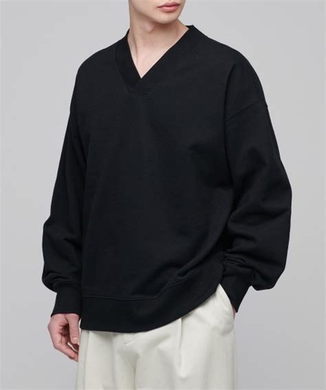 Musinsa Musinsa Standard Oversized V Neck Sweatshirt Black