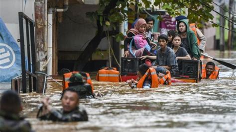 Banjir Jakarta Dan Sekitarnya Dalam Foto Bbc News Indonesia