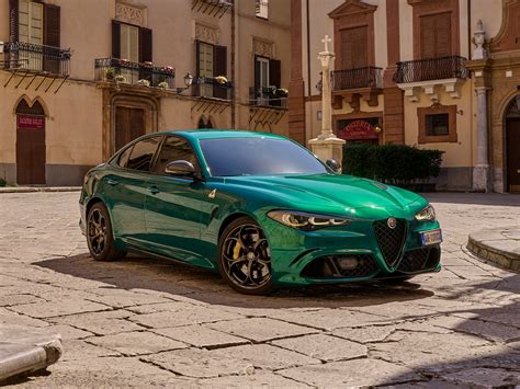 'Aussie Spec': Alfa Romeo Giulia Quadrifoglio 100th Anniversario ...