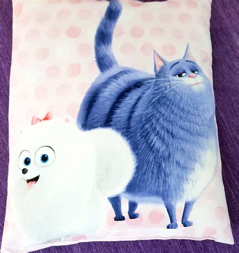 Gidget and Chloe Secret Life of Pets Pomeranian Dog Cat Bed | Etsy