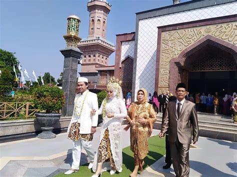 Akad Nikah Islami Ala At Taqwa Masjid Raya At Taqwa Kota Cirebon