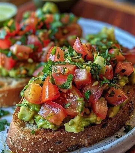 Delicious Smashed Avocado Bruschetta