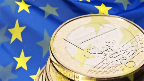 Comisia Europeană a aprobat o schemă românească de credit la export de