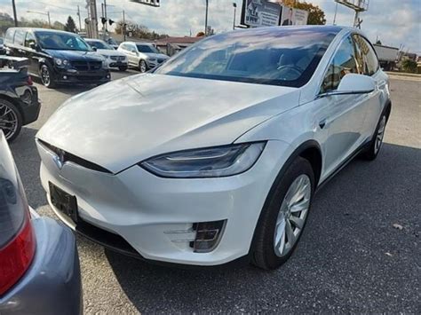 Model X Long Range Plus Pearl White Multi Coat