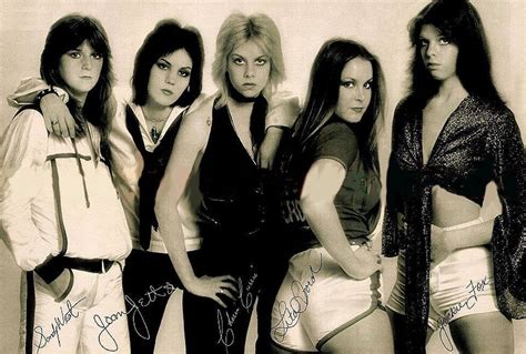 The Runaways Lita Ford Sandy West Jackie Fox Joan Jett And Cherie