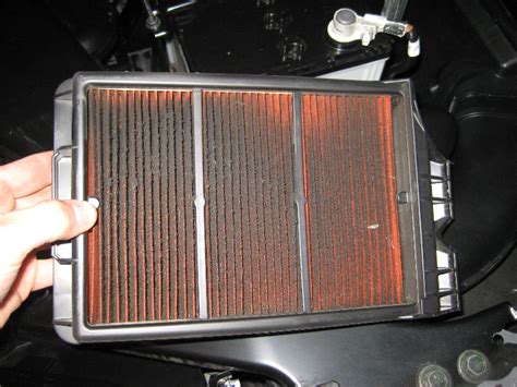 Nissan-Rogue-Engine-Air-Filter-Replacement-Guide-007