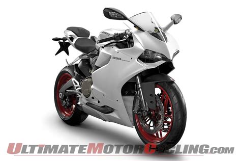 2014 Ducati 899 Panigale | First Look Review