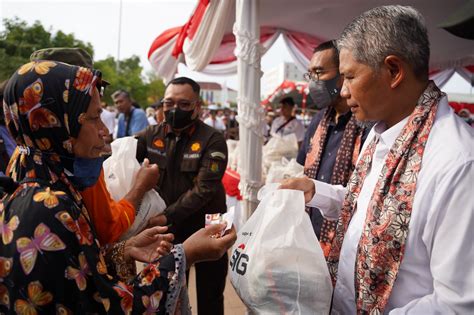 Sig Adakan Pasar Murah Dan Bazar Umkm Bumn Di Rembang Jawa Tengah