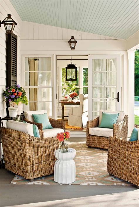 15 Charming Southern Style Screened Porch Ideas To Love All Season