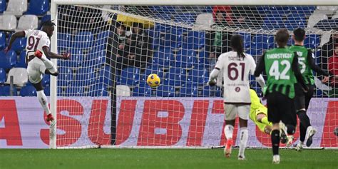 Sassuolo Torino Zapata Risponde A Pinamonti Pareggio Tra Dionisi E Juric