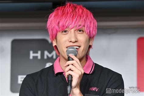 初写真集・exit兼近大樹、相方・りんたろー。が嫉妬？「関係性は今ギクシャクしている状態です」＜虚構＞ ライブドアニュース