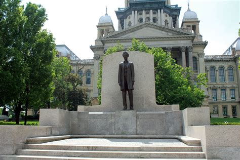 Lincoln Statue in Springfield, Illinois image - Free stock photo ...