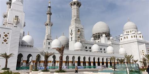 Masjid Raya Sheikh Zayed Di Solo Segera Diresmikan Mampu Tampung 10 Ribu Jemaah