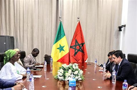 Bourita Se Entrevista En Banjul Con La Ministra Senegalesa De