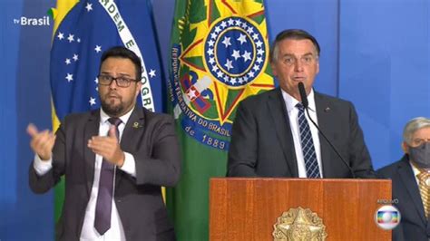 PGR pede abertura de inquérito para apurar se Bolsonaro cometeu crime